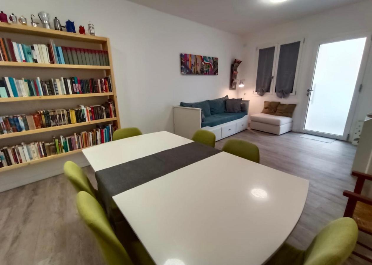 Indipendente Nel Centro Di Decimomannu Villa Kültér fotó